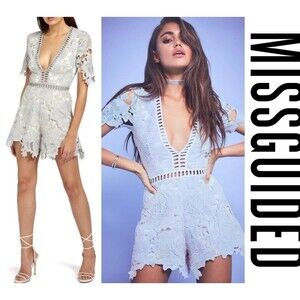 MISSGUIDED  PREMIUM  FLORAL LACE  PLUNGE  V  PLAYSUIT ROMPER  Sz 6 UK 10  NWT